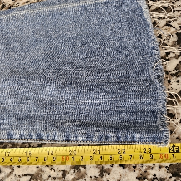 CAbi Hi Lo Crop Jeans - Picture 6 of 6